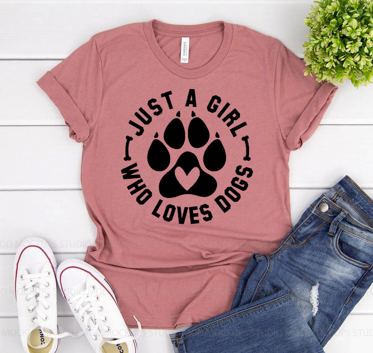 Just A Girl Who Loves Dogs T-Shirt - Funny Dog Mom Gift Tee
